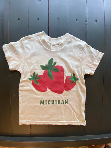 Michigan strawberries tee