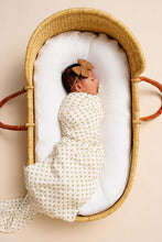 swaddle blanket in della