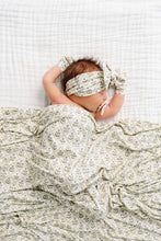 swaddle blanket in etta