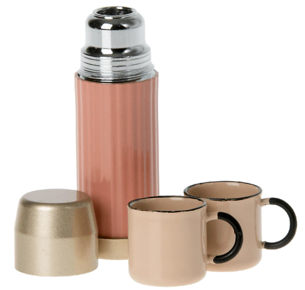 thermos and cups in coral