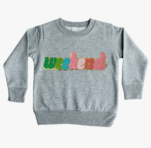 weekend patch sweatshirt in grey