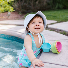 breathable bucket hat in white