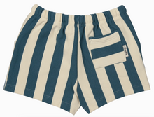 wally short in stripe