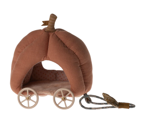 mouse pumpkin carriage