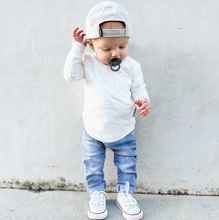 long sleeve tee in white