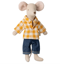 dad mouse with check top