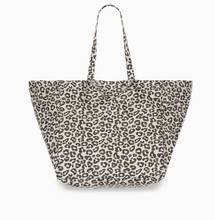 tote in cheetah