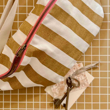 caramel stripe sling