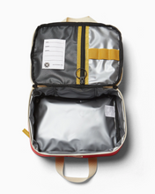 the lunchbox in red