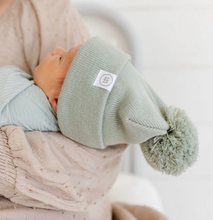 beanie with pom - pewter
