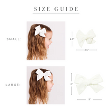 heirloom bow clip - sage floral