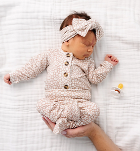 top + bottom set in laynie