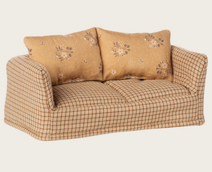 mable couch for mice