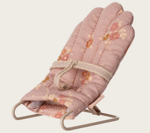 babysitter quilted rose