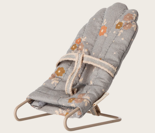 babysitter quilted blue