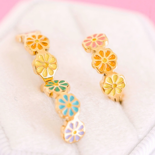 colorful daisies huggies