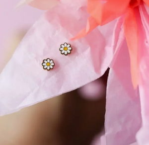 tiny daisy earrings