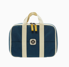 the lunchbox in navy