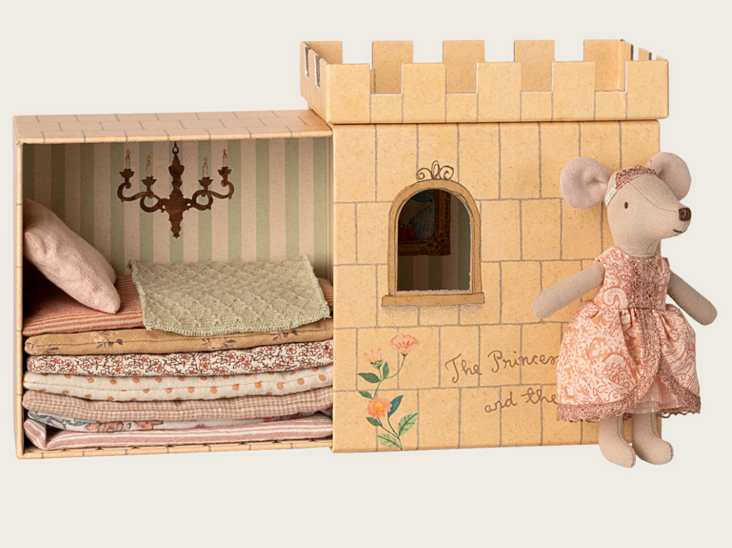 rose gold princess and pea mouse