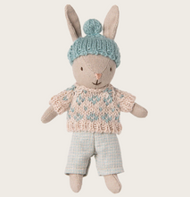 winter rabbit micro sand/mint