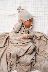knotted gown in banks