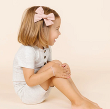linen bow rose