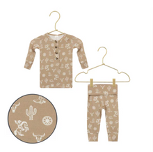 top + bottom set wyatt