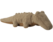 safari friends mini crocodile olive