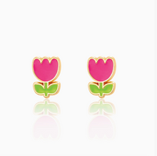 stud earrings: tulip