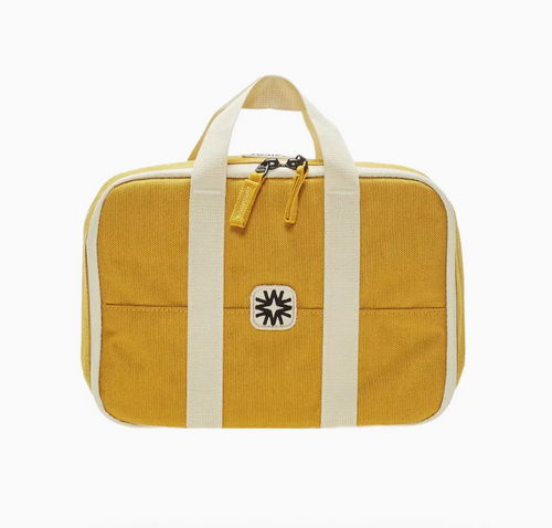 the lunchbox in yellow