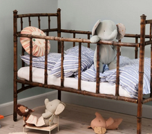 velvety medium elephant iron grey