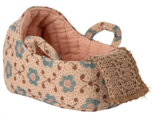 carry cot rose
