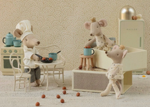 chef mouse pot and spoon