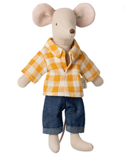 dad mouse in checkered shirt