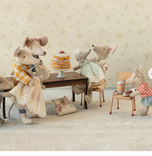 baby mouse in powder gown