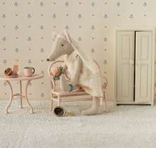 wedding dress mum mouse