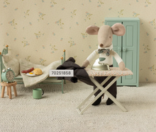 wedding suit dad mouse