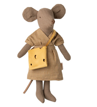 mum mouse light brown