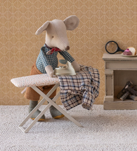 clothes for granddad mouse