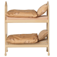 bunk bed wheat