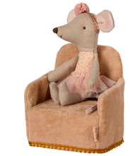 folding chair for mouse powder