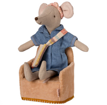folding chair for mouse powder