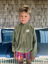 trail short candy apple stripe