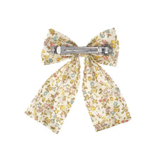 petal long bow clip