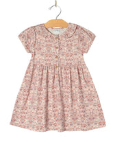 frill collar dress bouquet