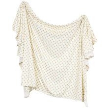 swaddle blanket in della