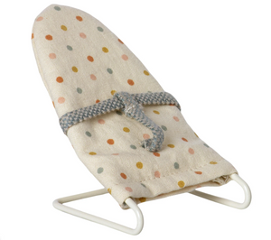 baby sitter my chair for mice in dots