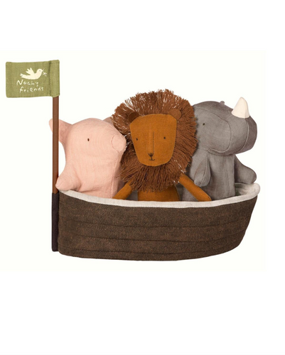 noah's ark with 3 mini friends
