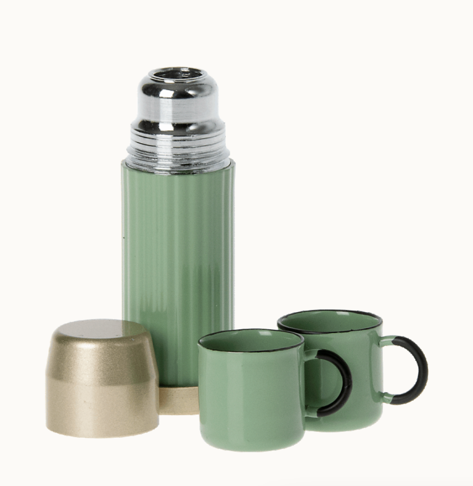 thermos and cups in mint
