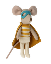 superhero mouse in box